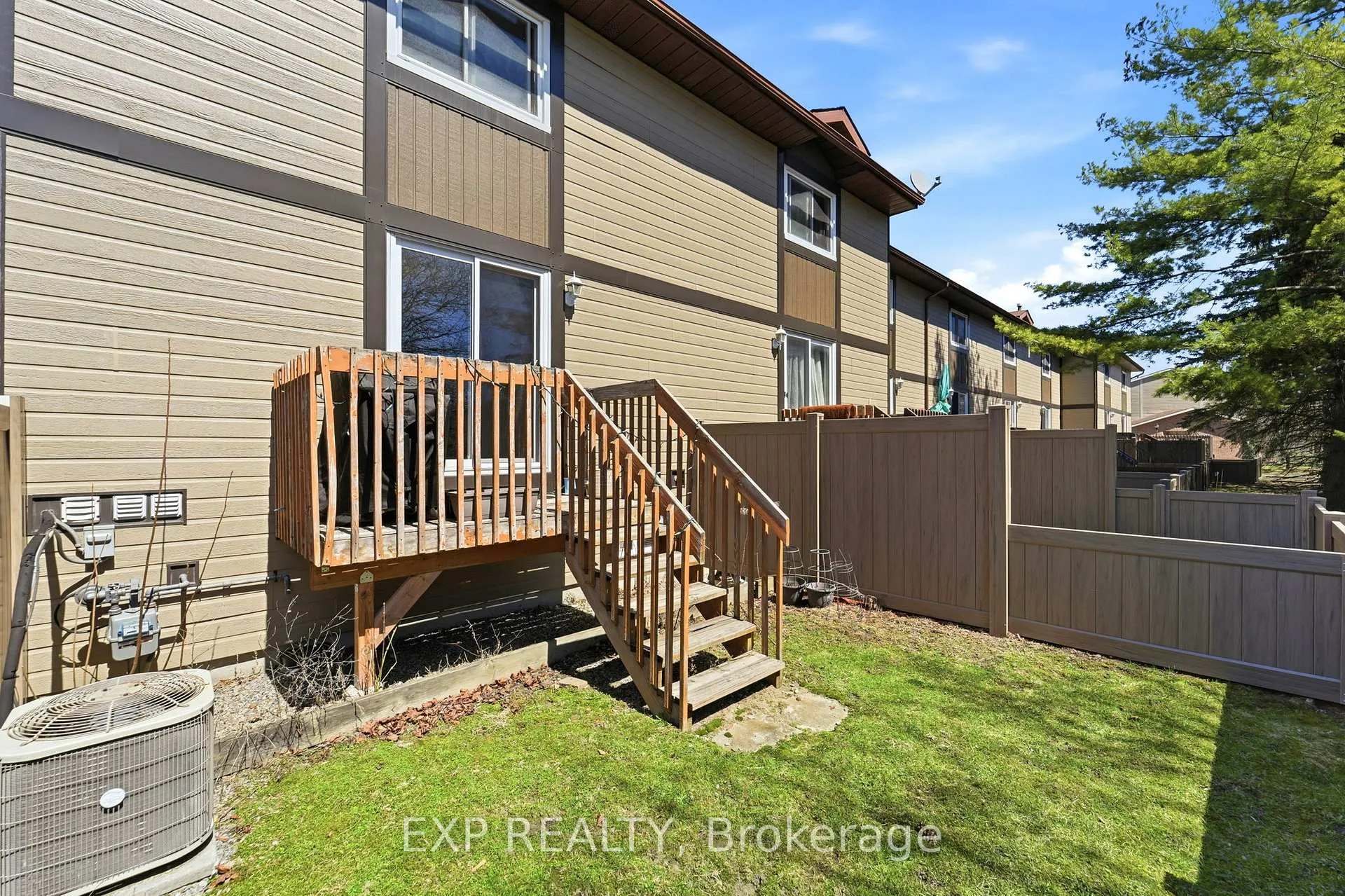 Photo 36 of Unit 8, 322 Robillard Private, Ottawa, Hunt Club Park/Greenboro — HOMEH