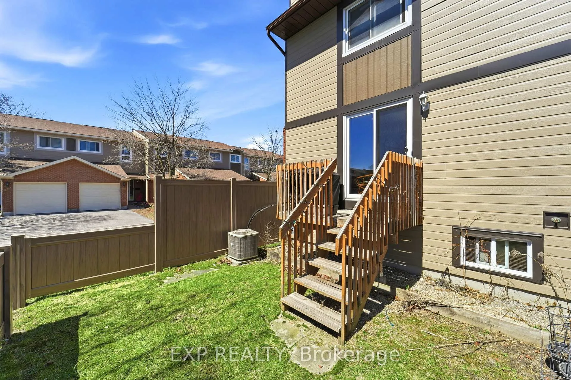 Photo 37 of Unit 8, 322 Robillard Private, Ottawa, Hunt Club Park/Greenboro — HOMEH