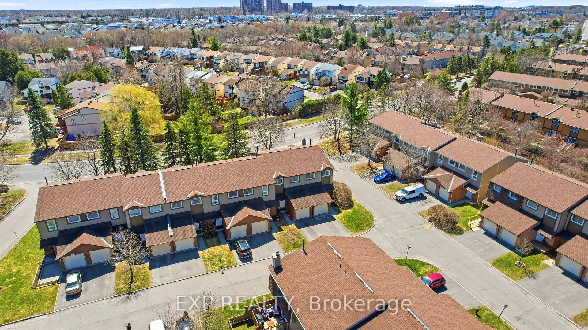 Photo 41 of Unit 8, 322 Robillard Private, Ottawa, Hunt Club Park/Greenboro — HOMEH