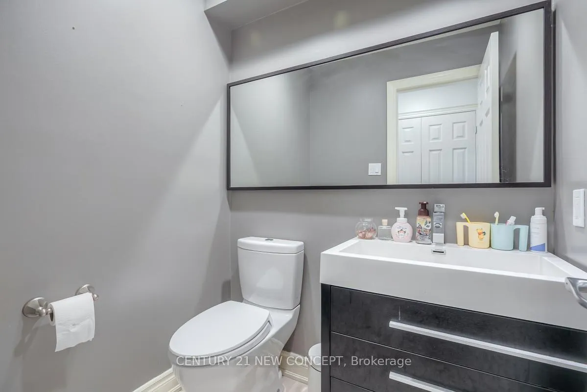 Photo 12 of 1 Whittington Court, Markham, Thornlea — HOMEH