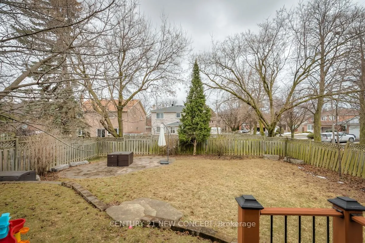 Photo 24 of 1 Whittington Court, Markham, Thornlea — HOMEH