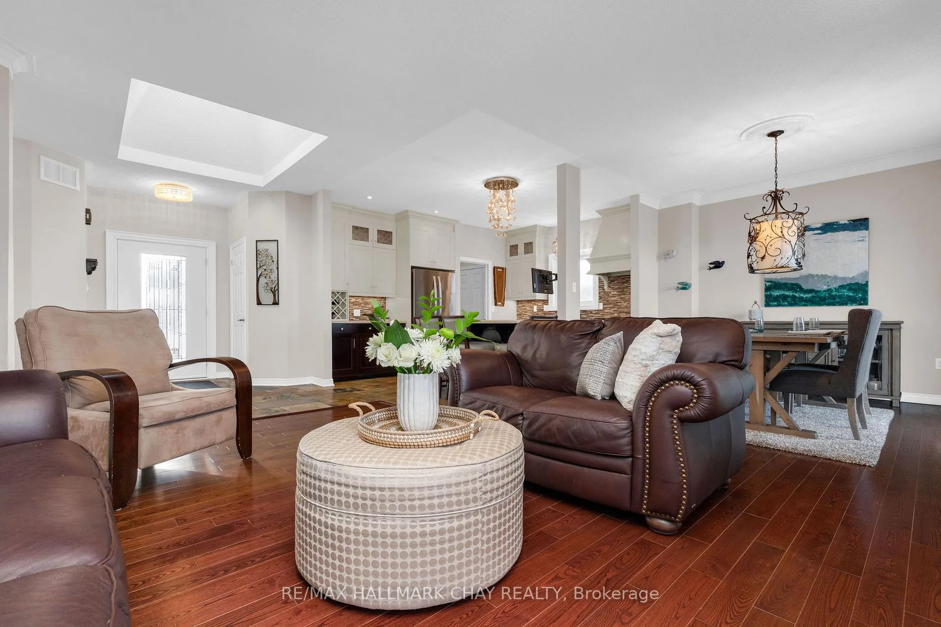 Photo 13 of 37 Brookfield Crescent, Barrie, Bayshore — HOMEH