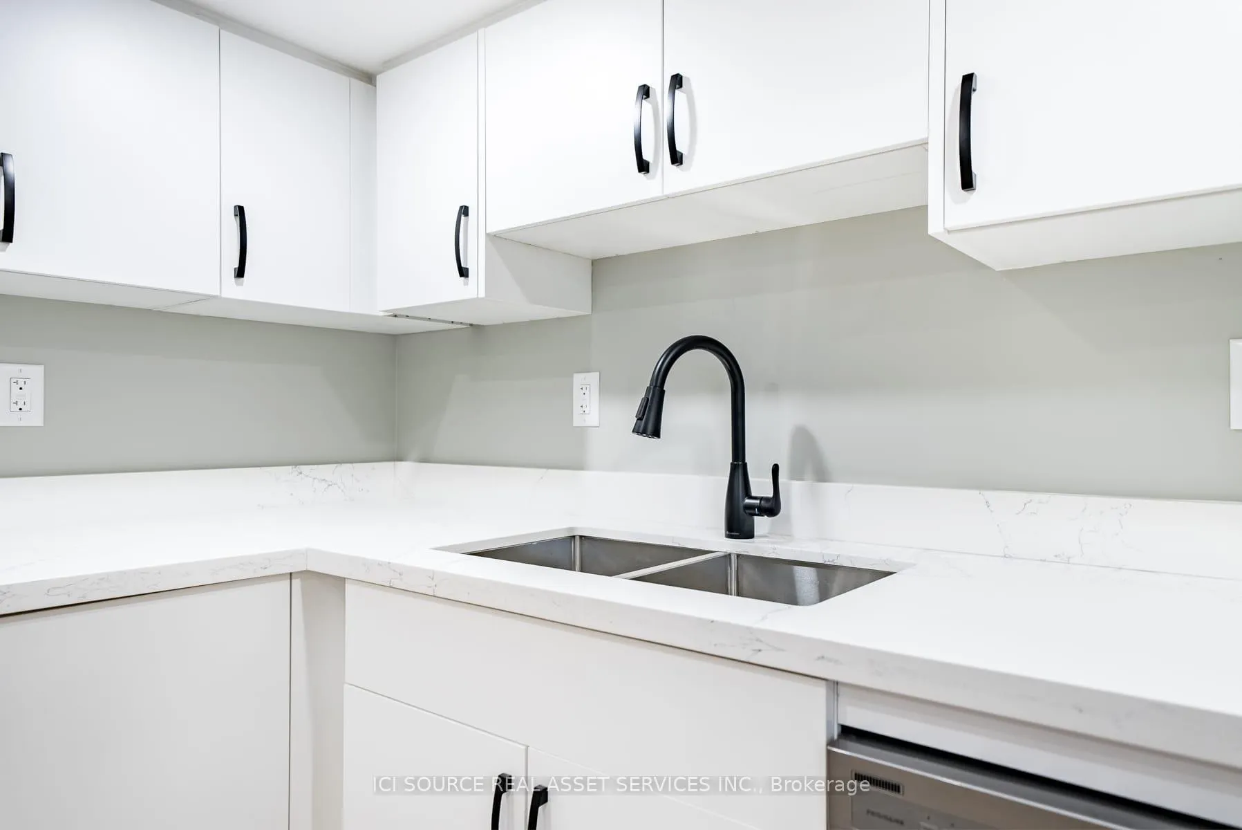 Photo 5 of Unit BSMT, 61 Eric Clarke Drive, Whitby, Rolling Acres — HOMEH