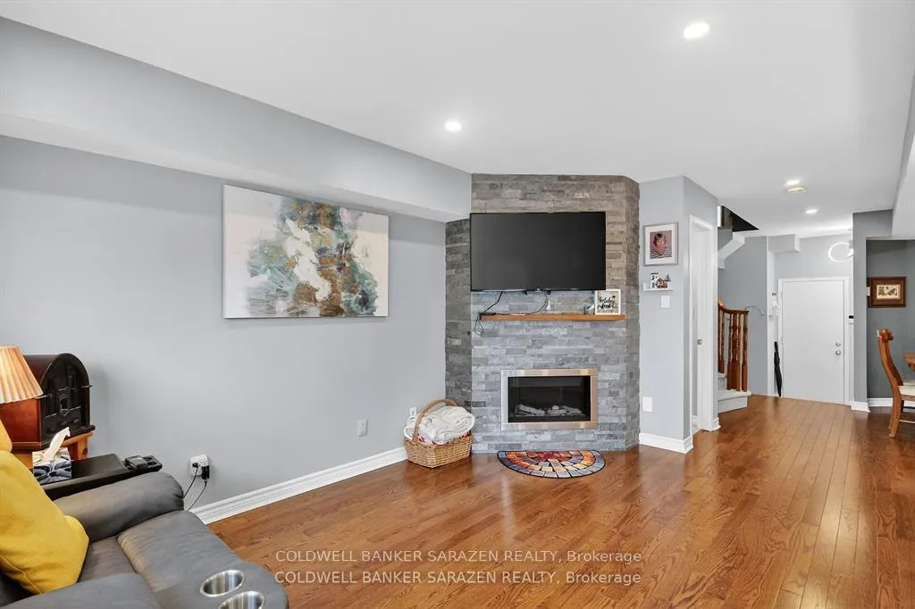 Photo 9 of 43 Daventry Crescent, Ottawa, Barrhaven - Longfields — HOMEH