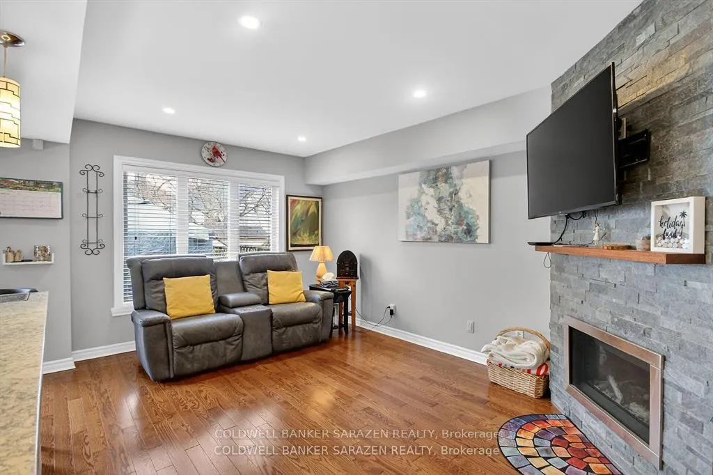 Photo 11 of 43 Daventry Crescent, Ottawa, Barrhaven - Longfields — HOMEH
