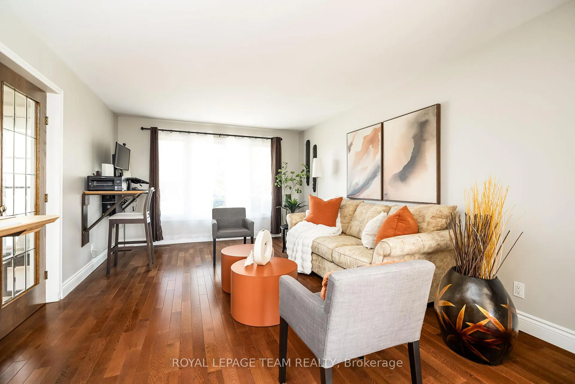 Photo 5 of 9 Casgrain Court, Ottawa, Kanata - Beaverbrook — HOMEH