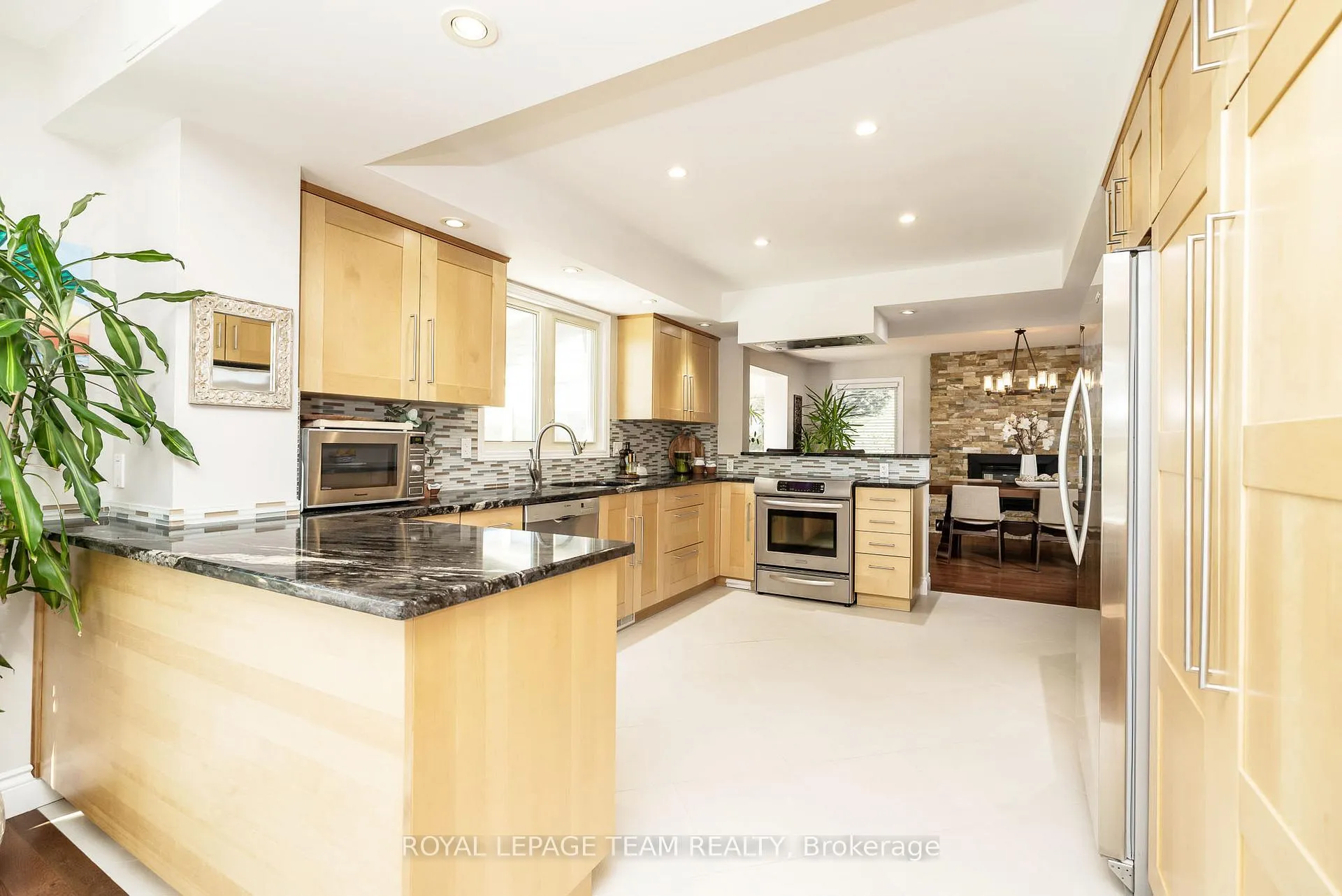 Photo 12 of 9 Casgrain Court, Ottawa, Kanata - Beaverbrook — HOMEH