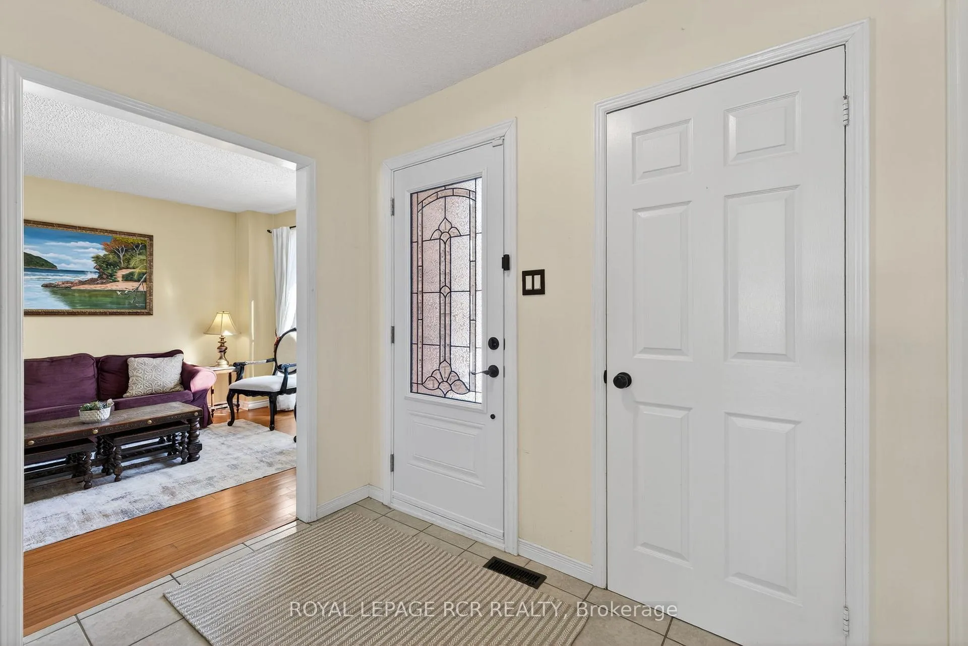 Photo 4 of 21 Webster Way, Halton Hills, Georgetown — HOMEH