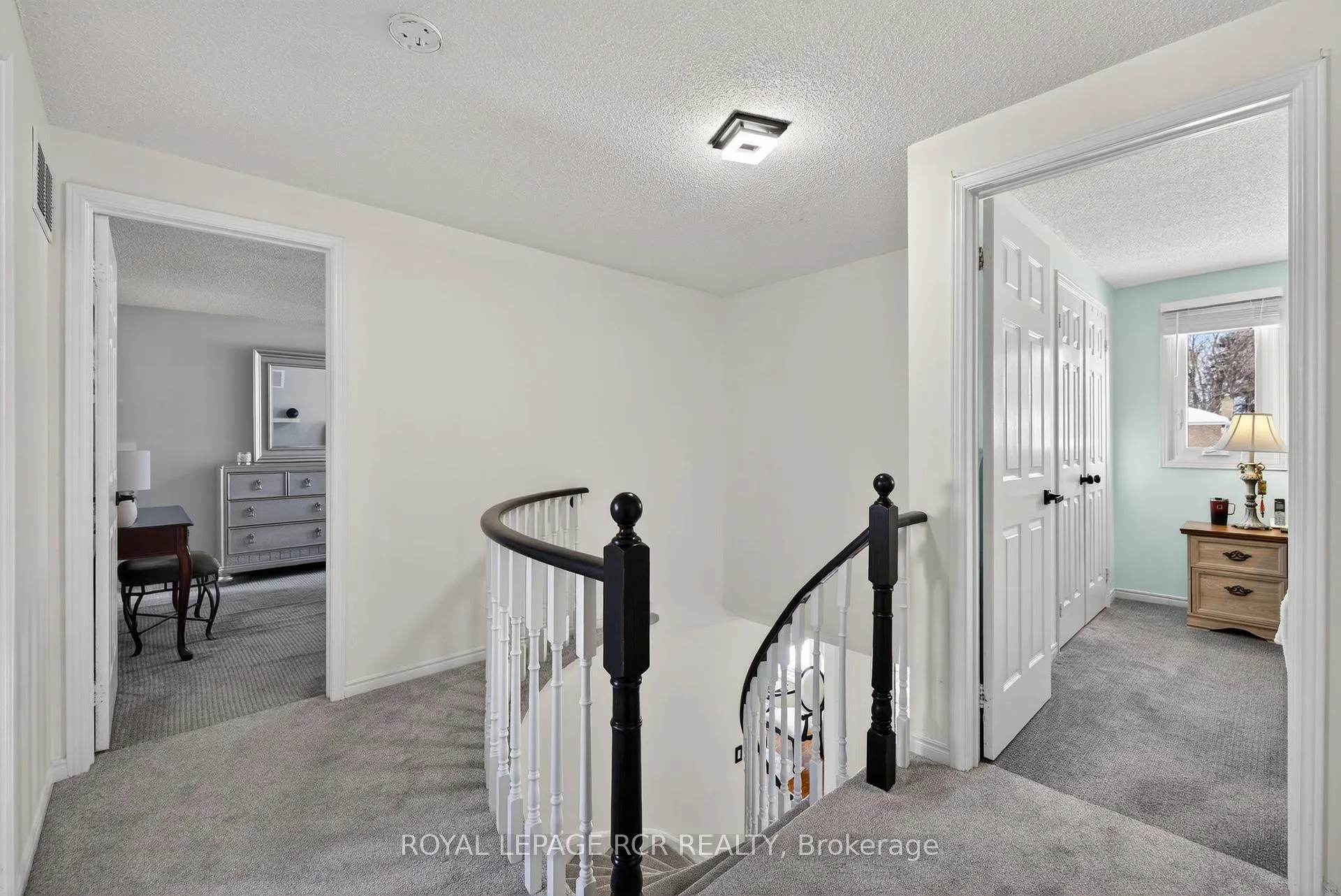 Photo 13 of 21 Webster Way, Halton Hills, Georgetown — HOMEH
