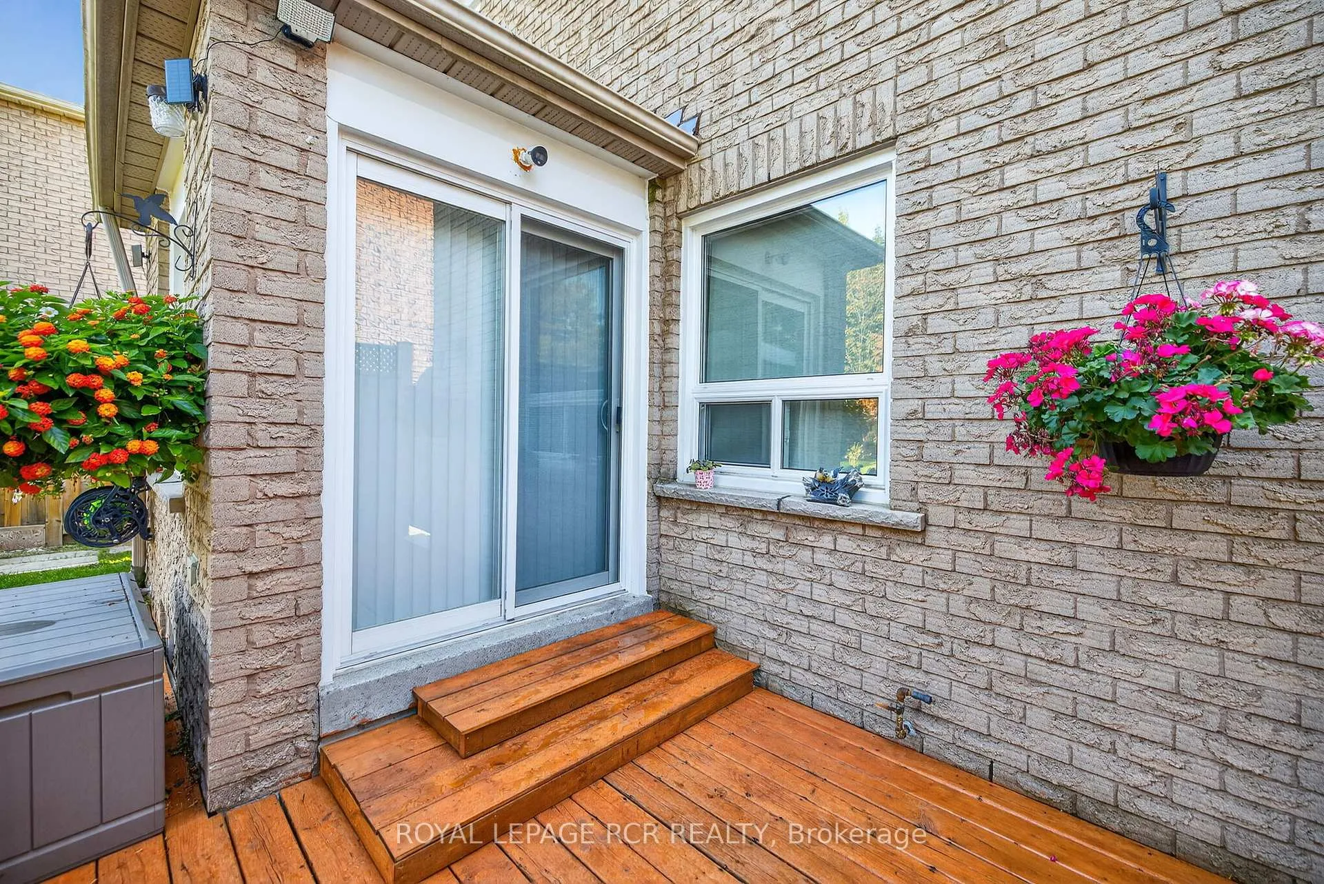 Photo 30 of 21 Webster Way, Halton Hills, Georgetown — HOMEH