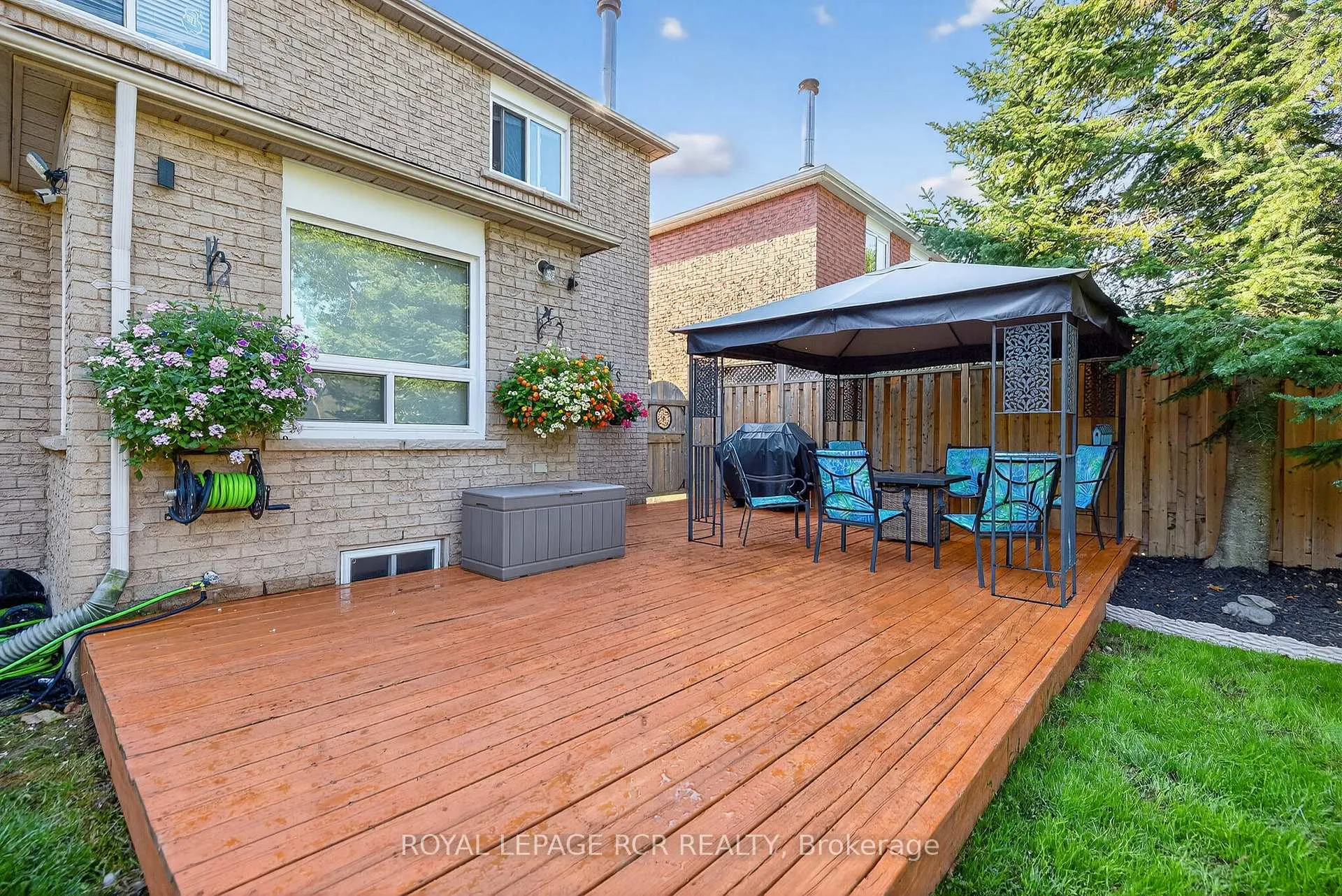 Photo 32 of 21 Webster Way, Halton Hills, Georgetown — HOMEH