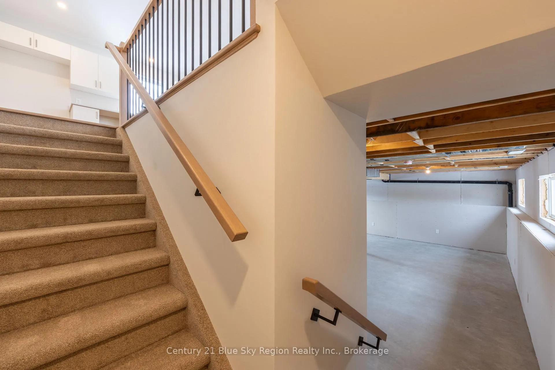 Photo 20 of 201 Talon Crescent S, Bonfield — HOMEH