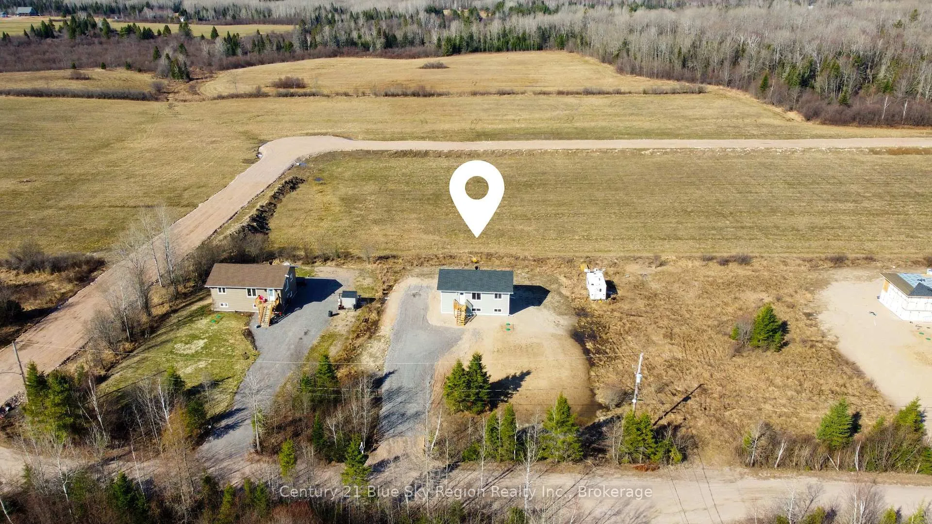 Photo 23 of 201 Talon Crescent S, Bonfield — HOMEH