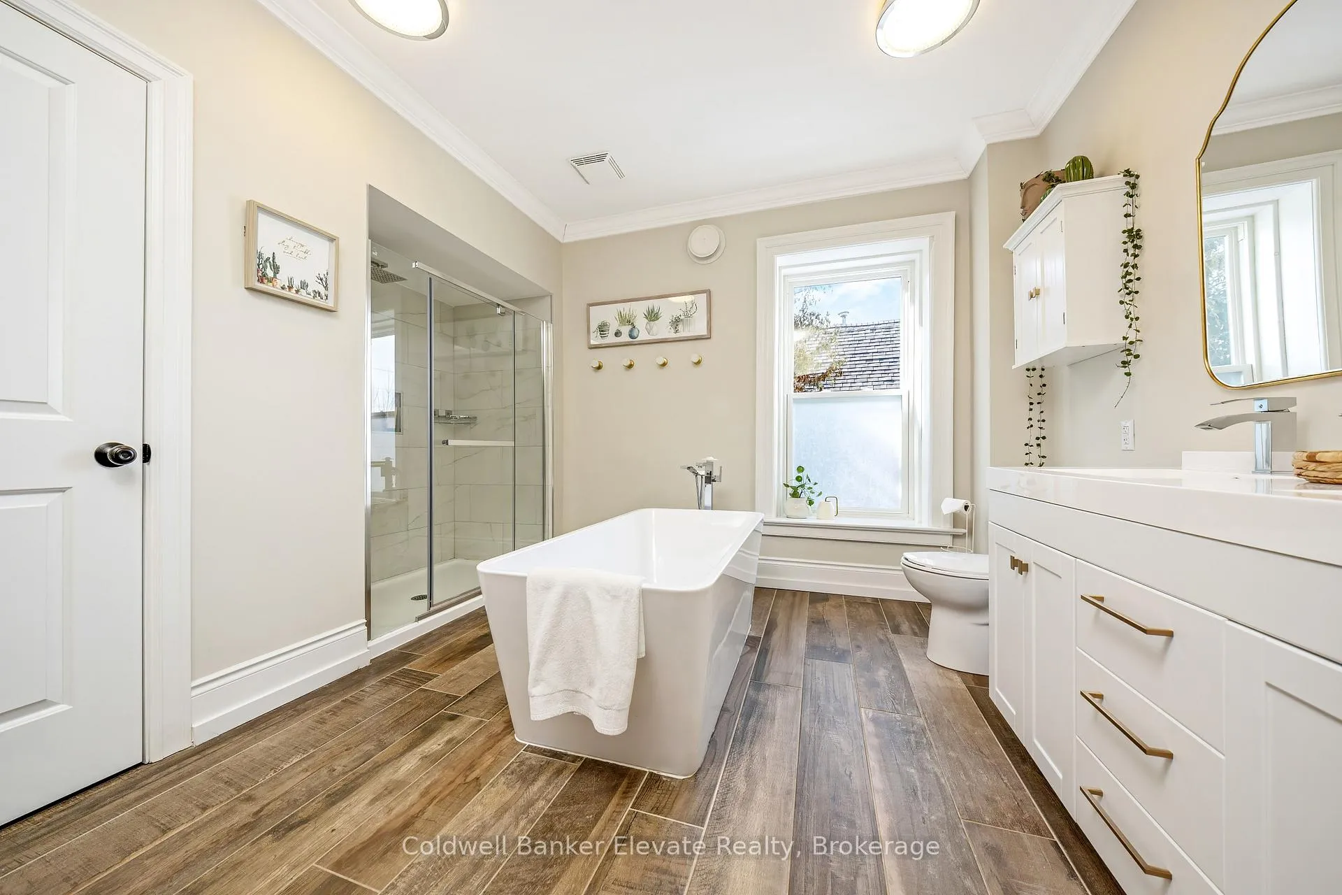 Photo 34 of 6 Queen Street, Halton Hills, Georgetown — HOMEH