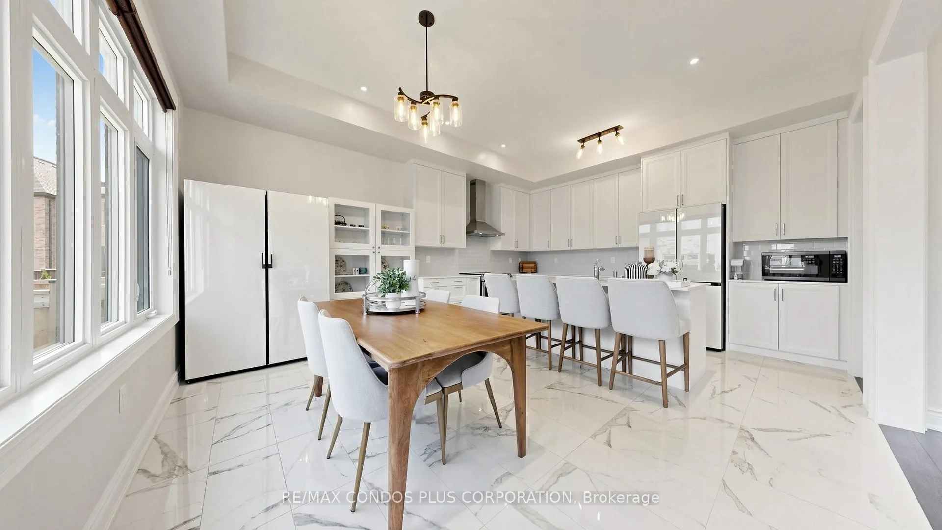 Photo 12 of 1361 Yellow Rose Circle, Oakville, Glen Abbey — HOMEH