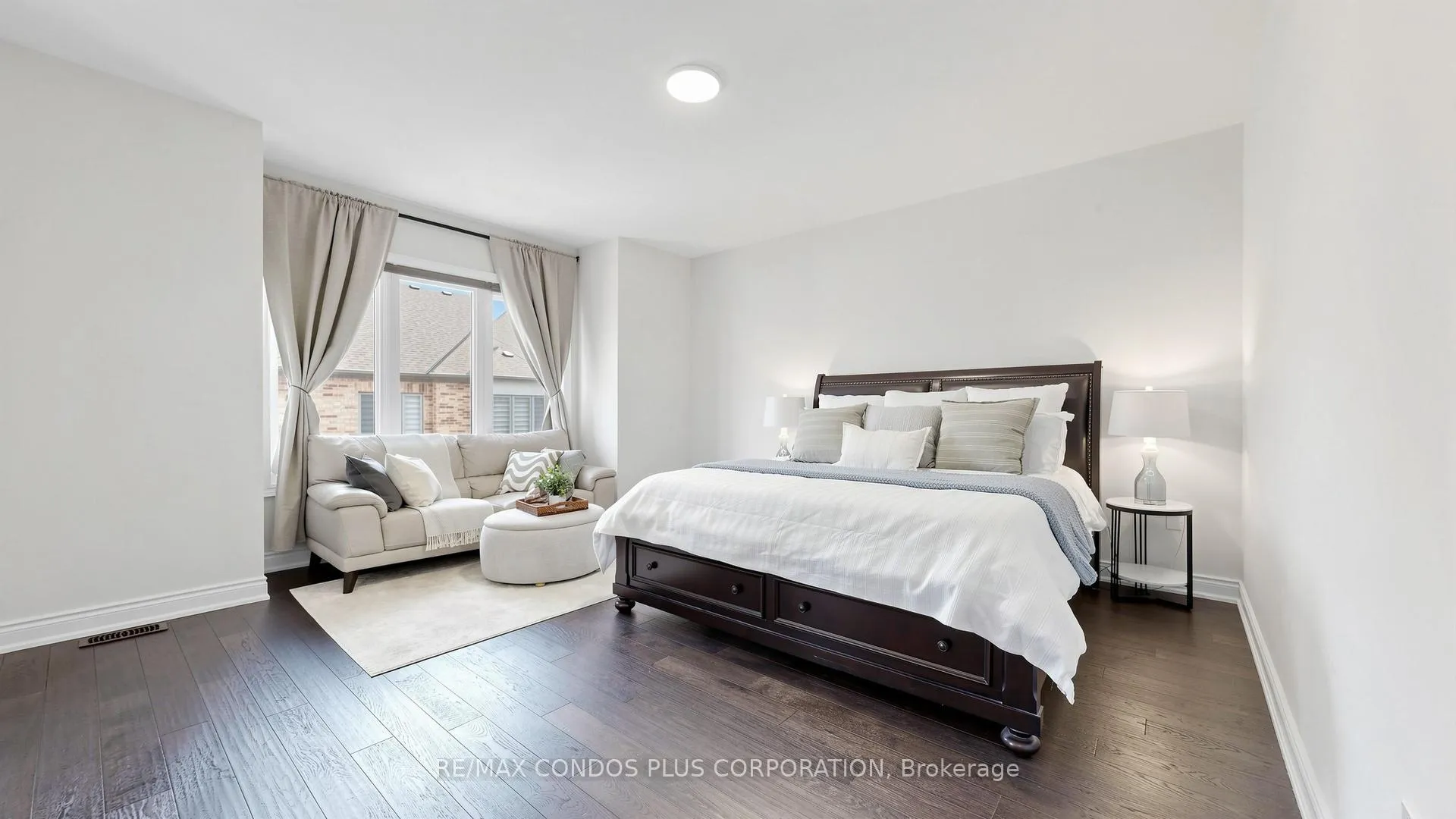 Photo 17 of 1361 Yellow Rose Circle, Oakville, Glen Abbey — HOMEH