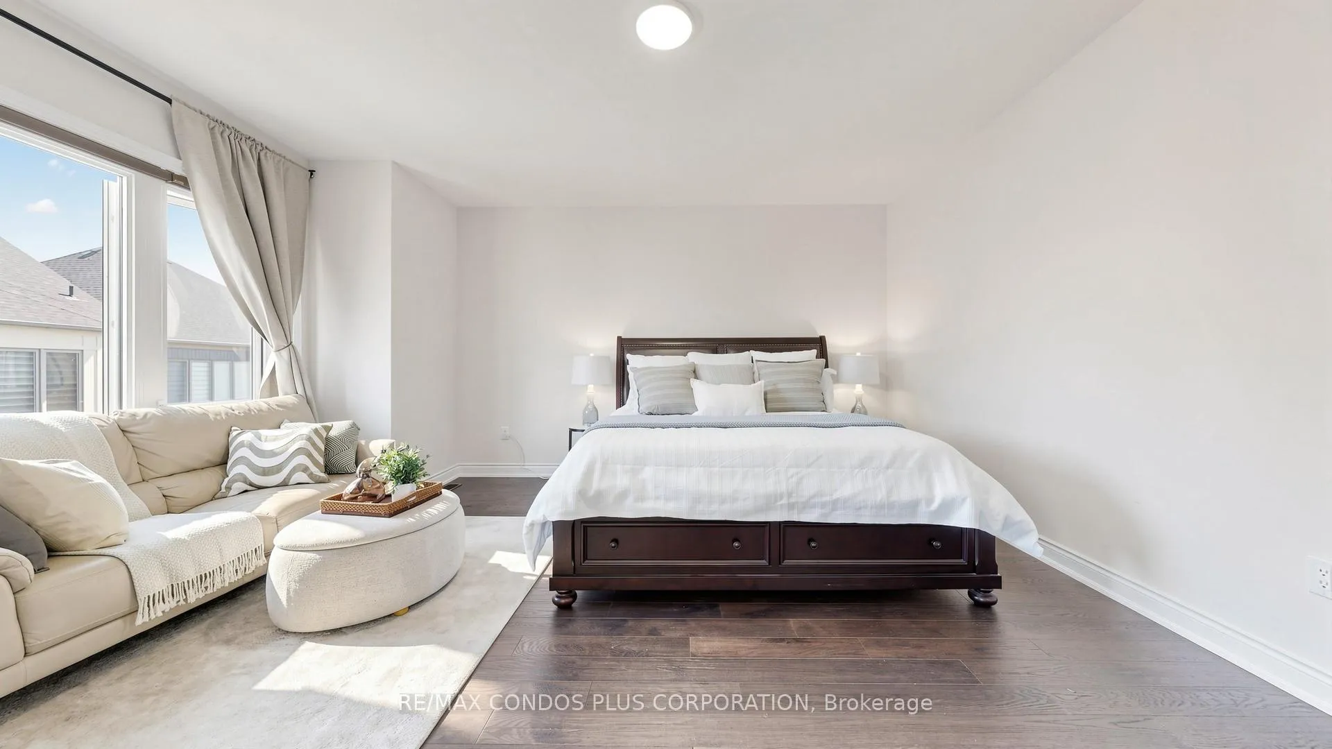 Photo 18 of 1361 Yellow Rose Circle, Oakville, Glen Abbey — HOMEH