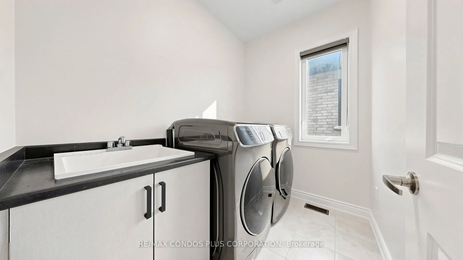 Photo 30 of 1361 Yellow Rose Circle, Oakville, Glen Abbey — HOMEH