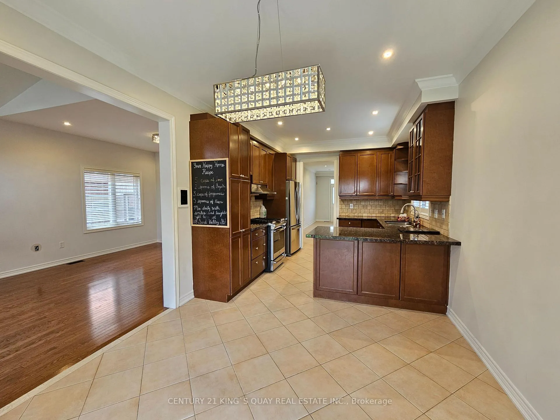 Photo 11 of 118 Sand Valley Street, Vaughan, Patterson — HOMEH