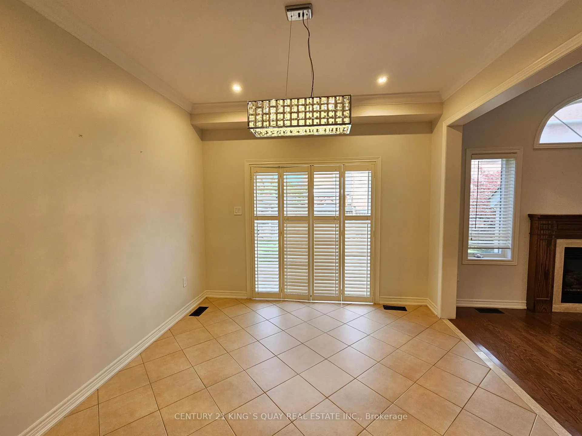 Photo 12 of 118 Sand Valley Street, Vaughan, Patterson — HOMEH