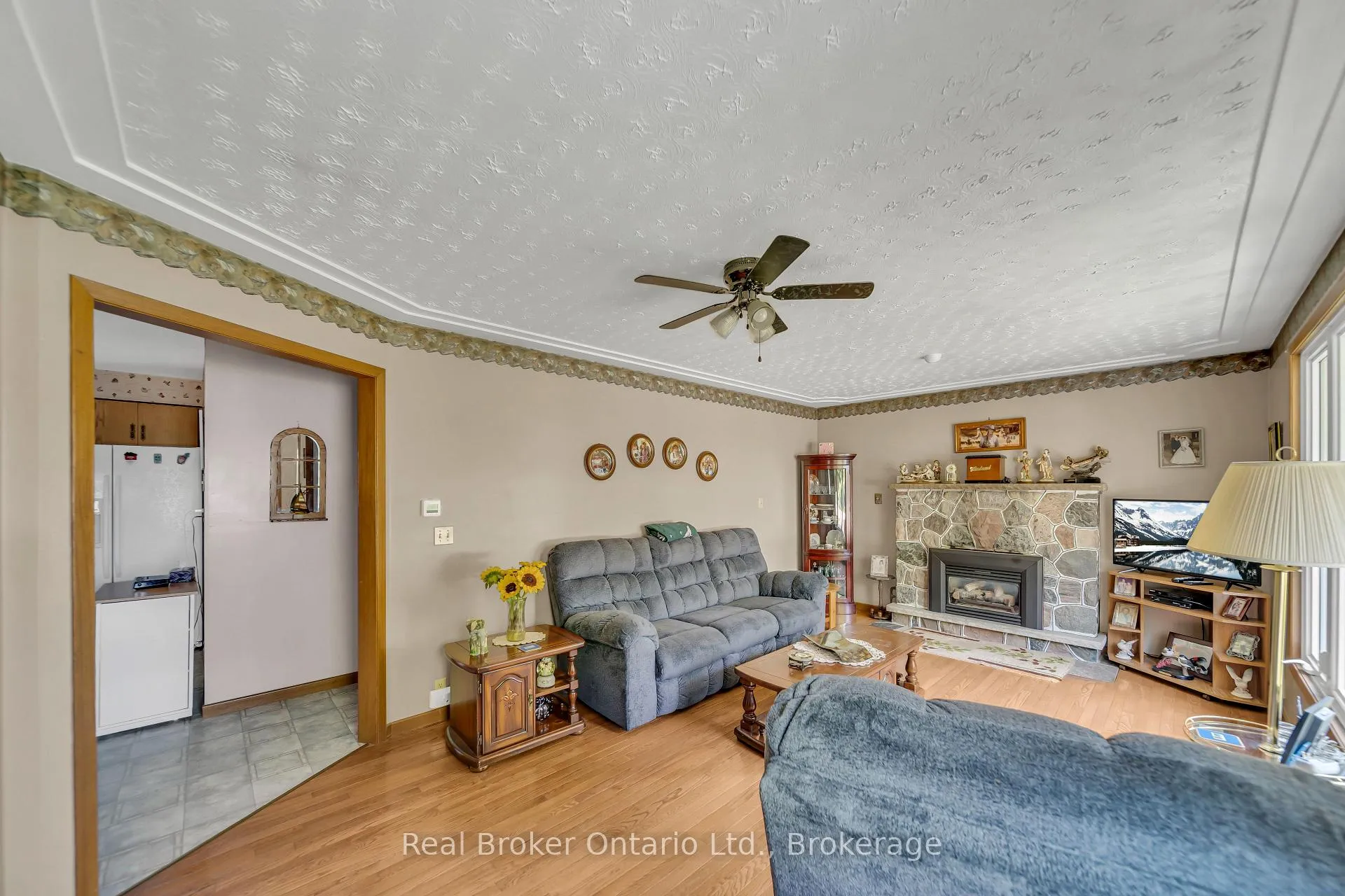 Photo 5 of 5427 Perth Rd 178, North Perth, Listowel — HOMEH