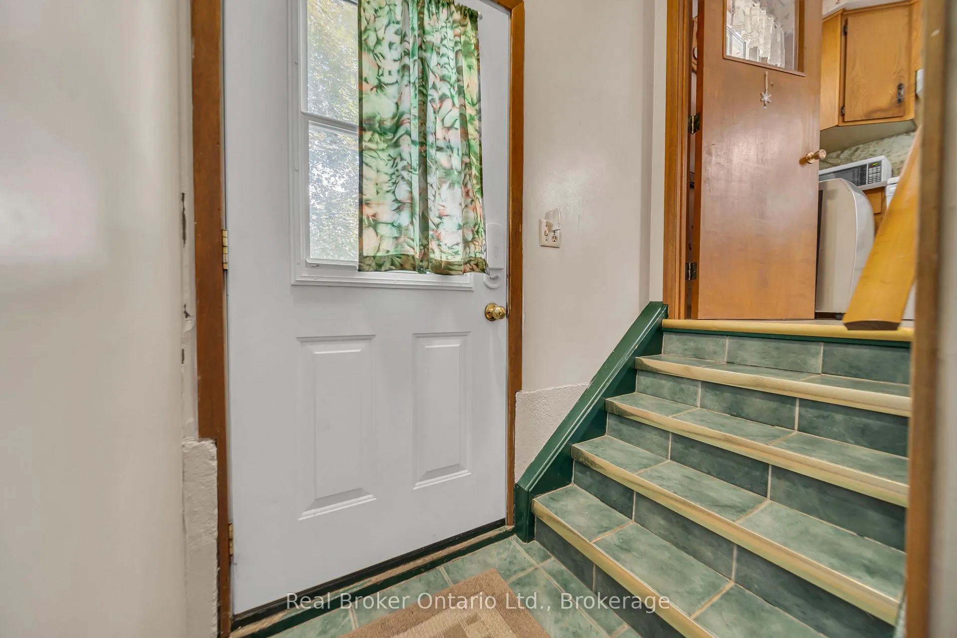 Photo 19 of 5427 Perth Rd 178, North Perth, Listowel — HOMEH