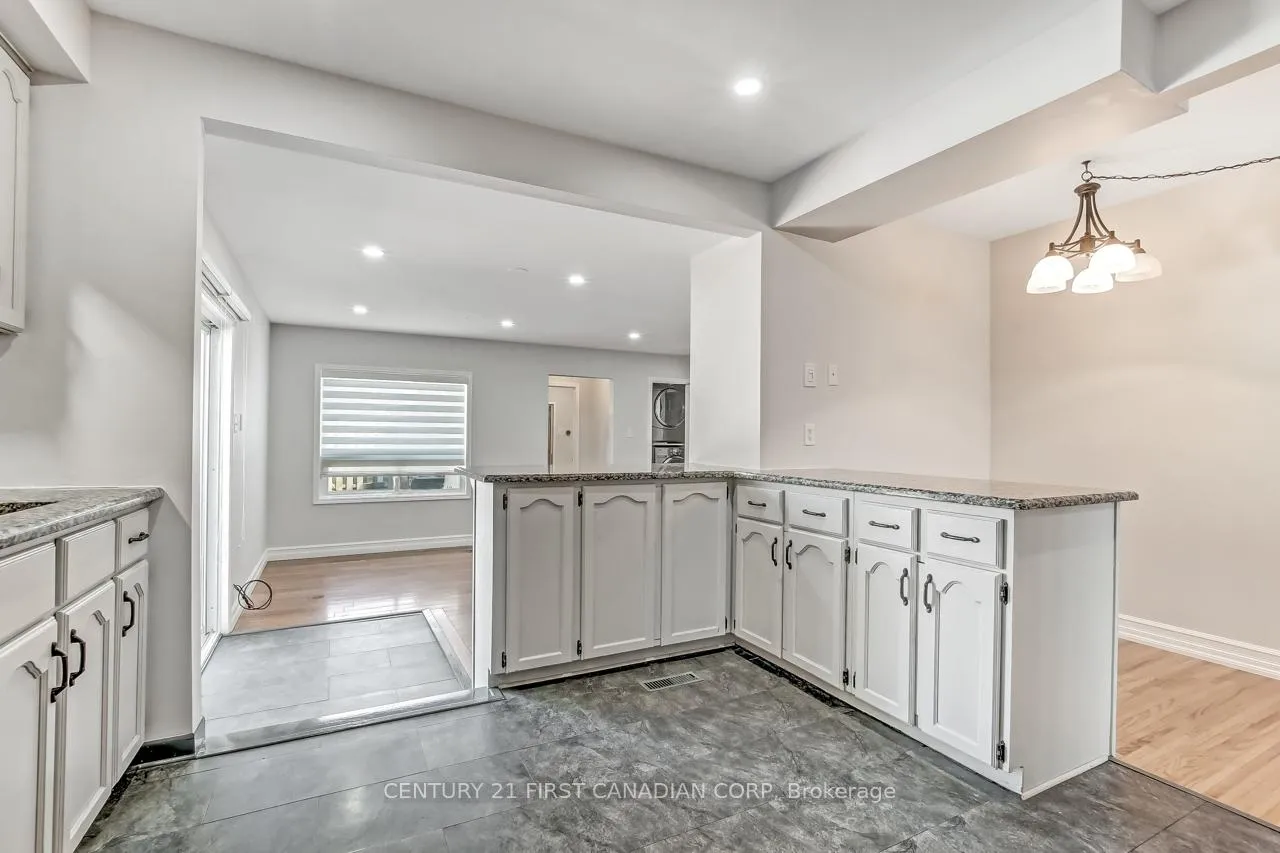 Photo 13 of 9 McLachlin Place, St. Thomas — HOMEH