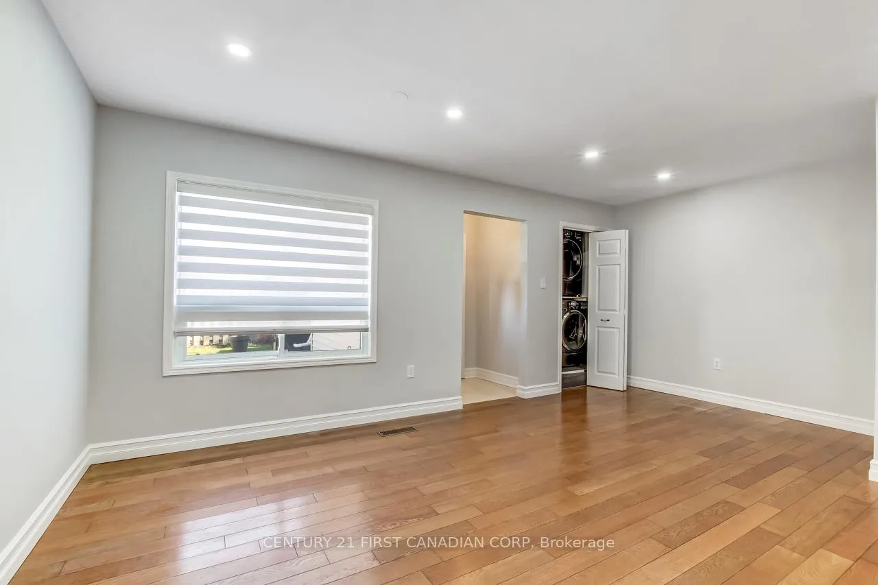 Photo 14 of 9 McLachlin Place, St. Thomas — HOMEH