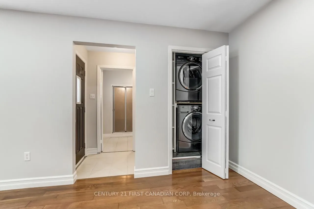 Photo 15 of 9 McLachlin Place, St. Thomas — HOMEH