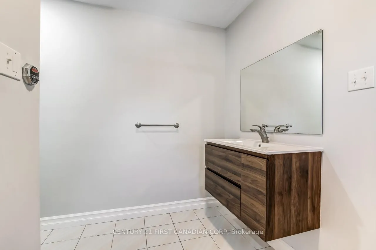 Photo 17 of 9 McLachlin Place, St. Thomas — HOMEH