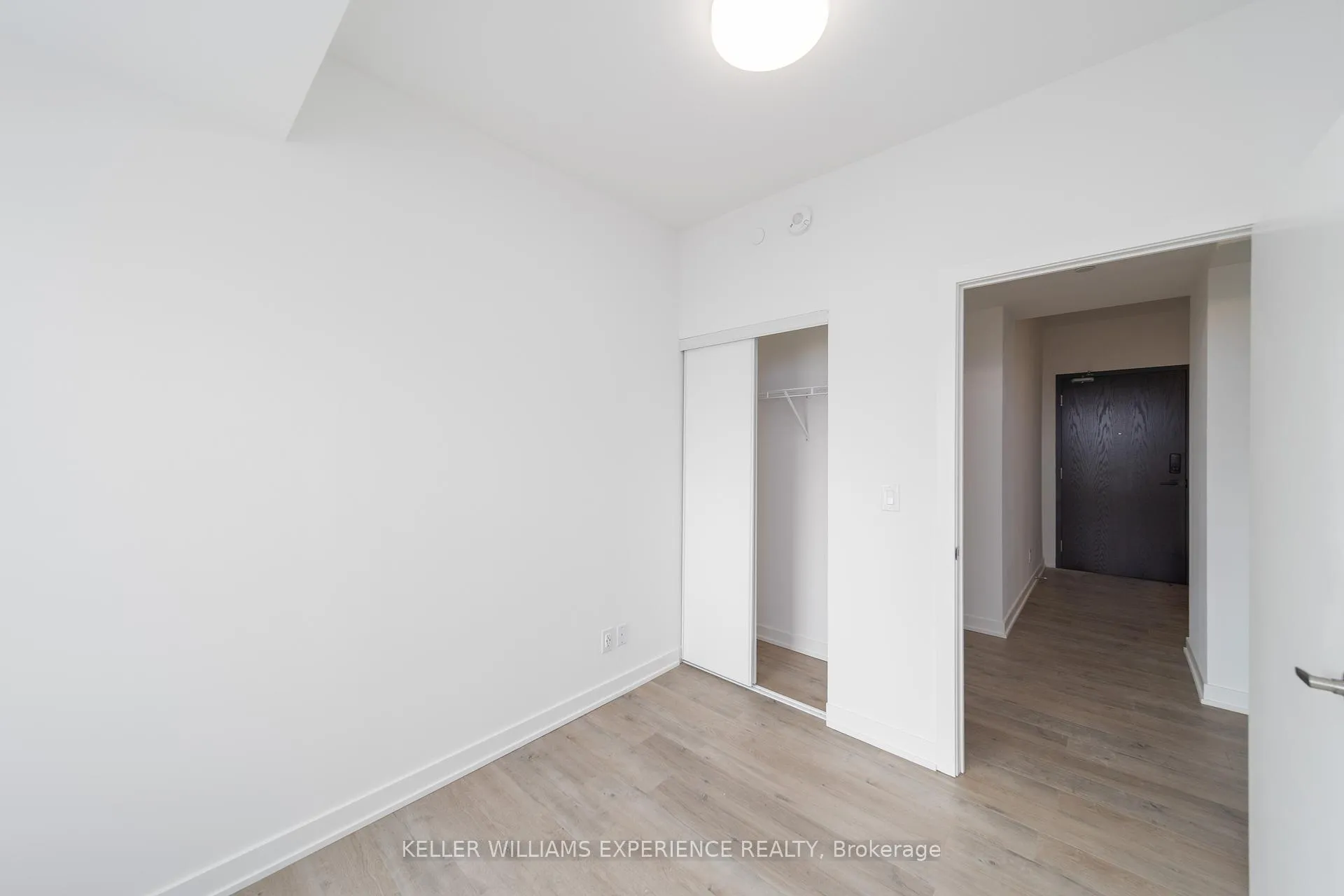 Photo 15 of Unit 508, 56 Lakeside Terrace, Barrie, Little Lake — HOMEH