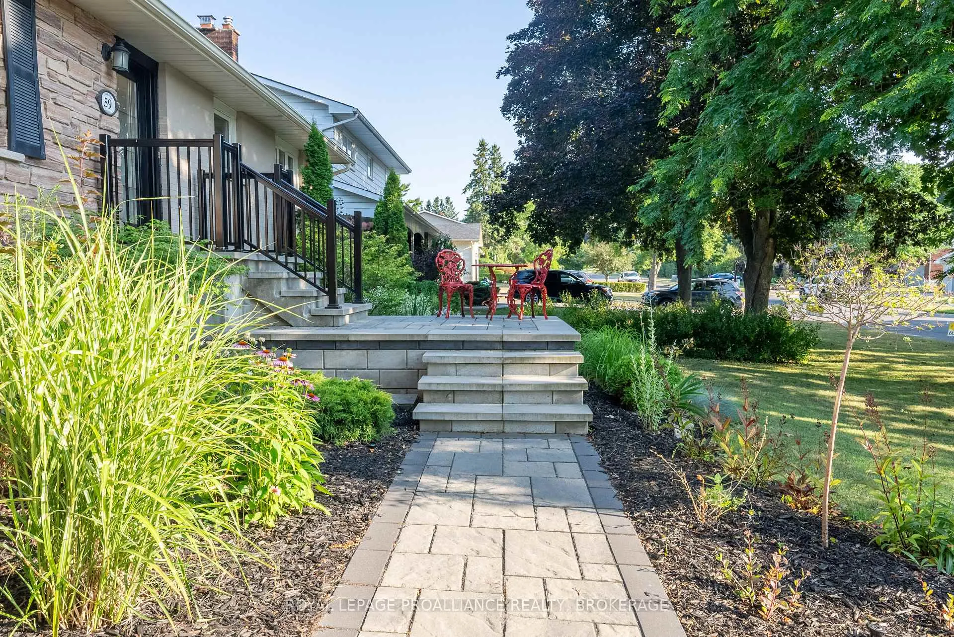 Photo 2 of 59 Fairway Hill Crescent, Kingston, Central City West — HOMEH