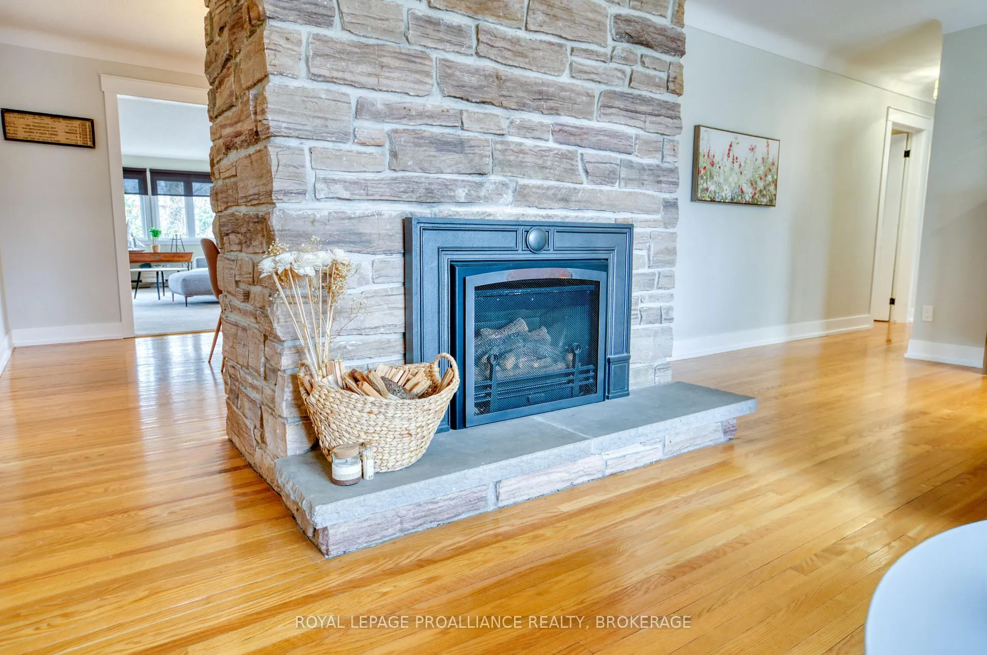 Photo 10 of 59 Fairway Hill Crescent, Kingston, Central City West — HOMEH