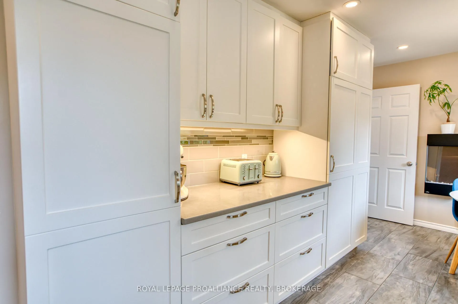 Photo 33 of 59 Fairway Hill Crescent, Kingston, Central City West — HOMEH