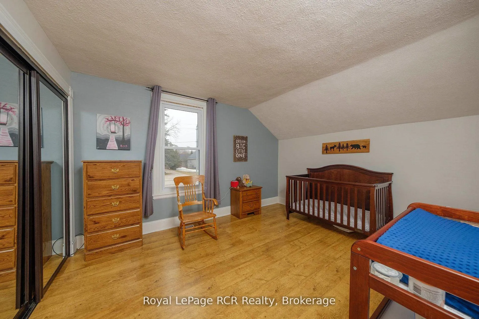 Photo 13 of 335 Ross Street, Huron-Kinloss, Lucknow — HOMEH