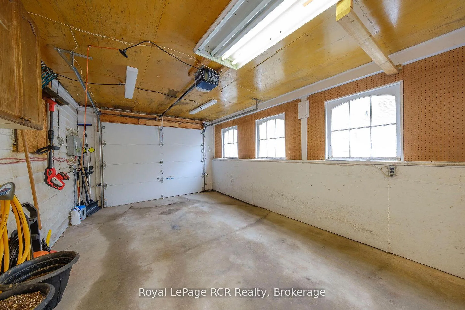 Photo 24 of 335 Ross Street, Huron-Kinloss, Lucknow — HOMEH