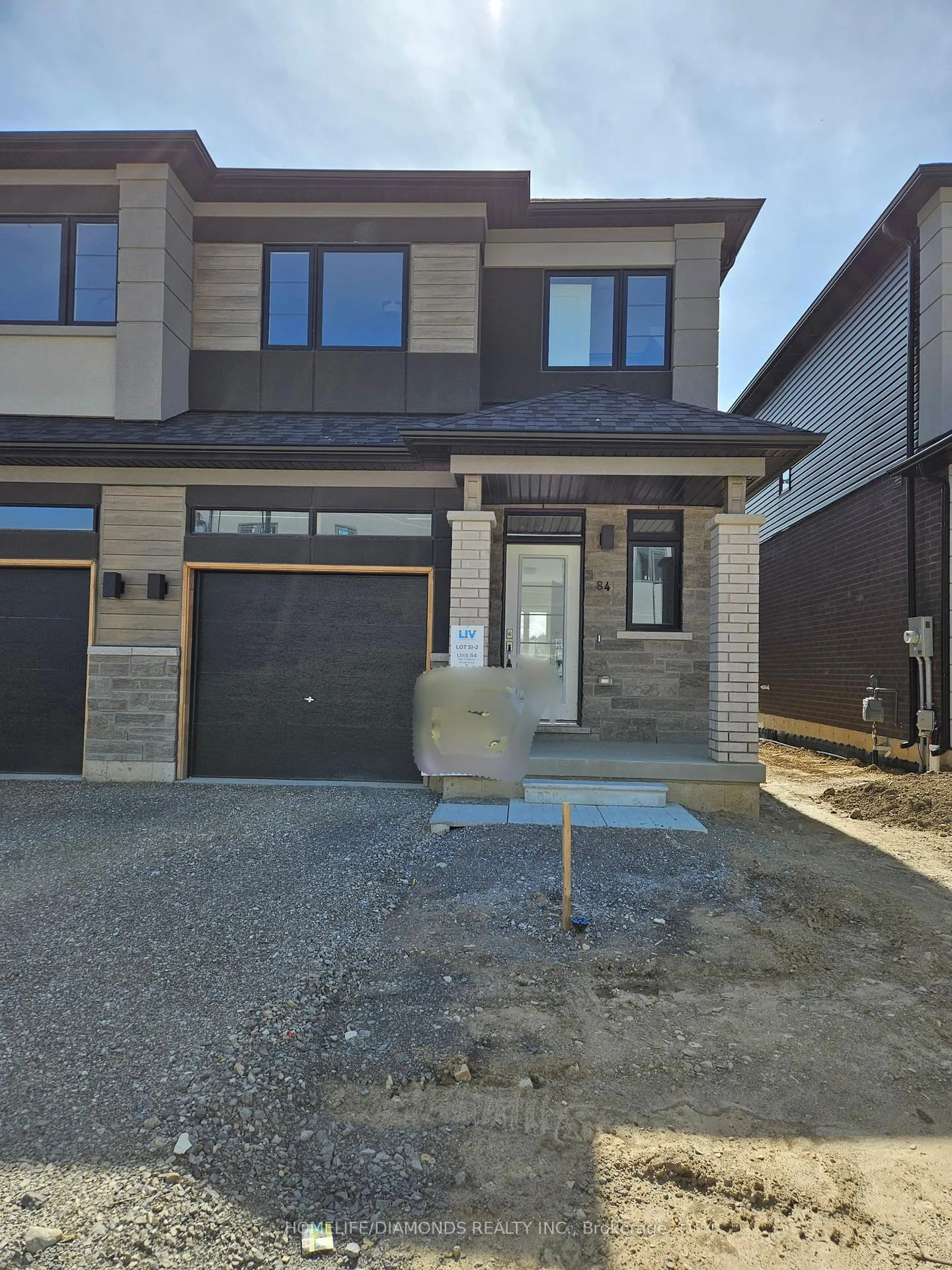 Front of Unit 84, 660 Colborne Street W