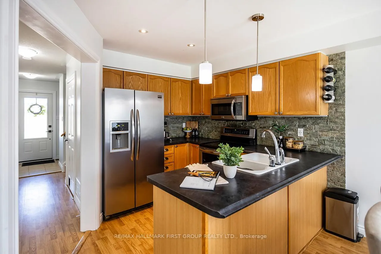 Photo 4 of 46 Steinway Drive, Scugog, Port Perry — HOMEH