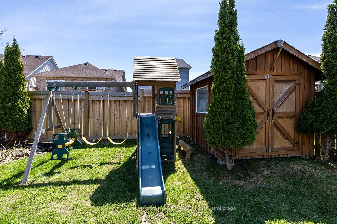 Photo 19 of 46 Steinway Drive, Scugog, Port Perry — HOMEH