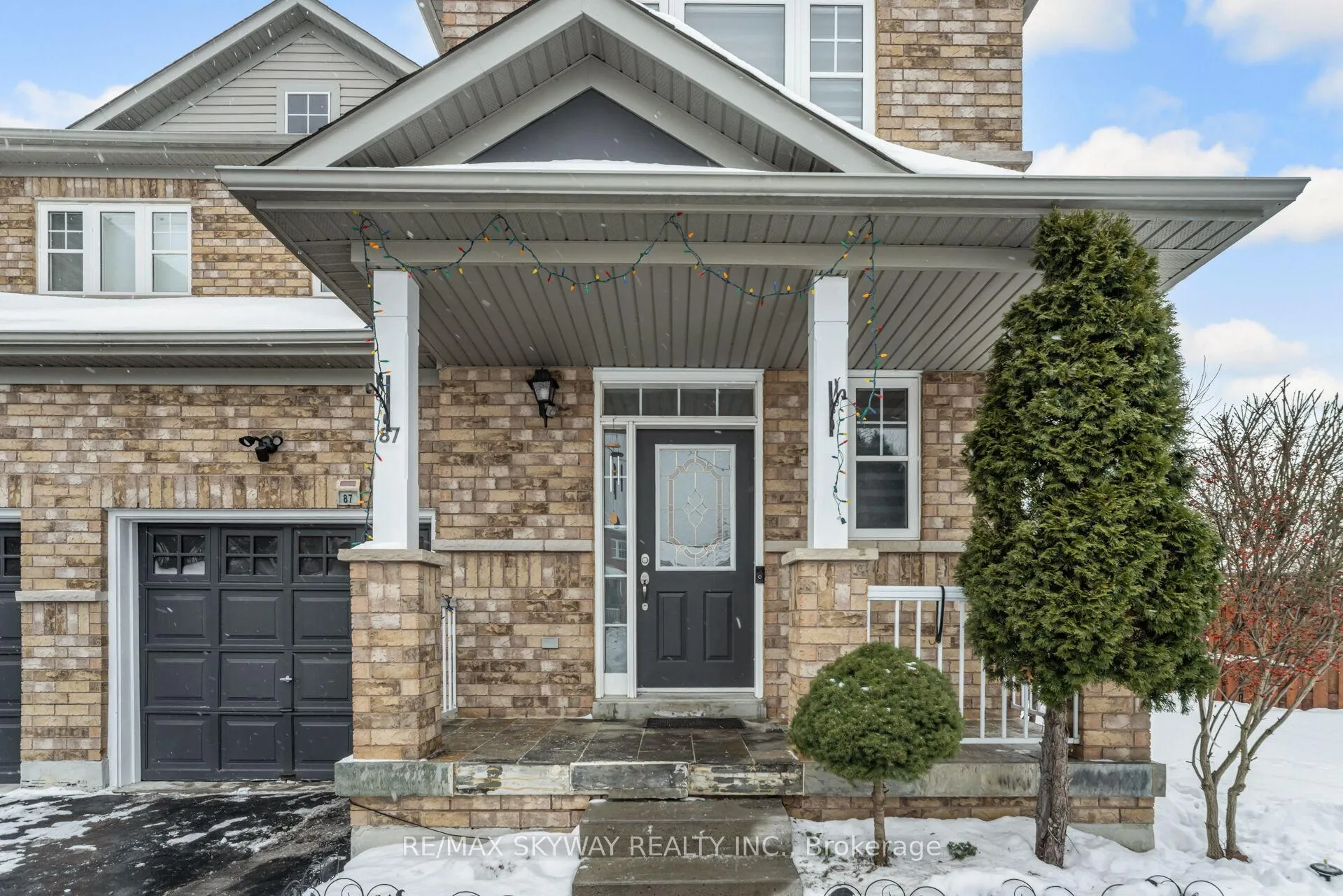Photo 3 of 87 Ashdale Road, Brampton, Bram West — HOMEH