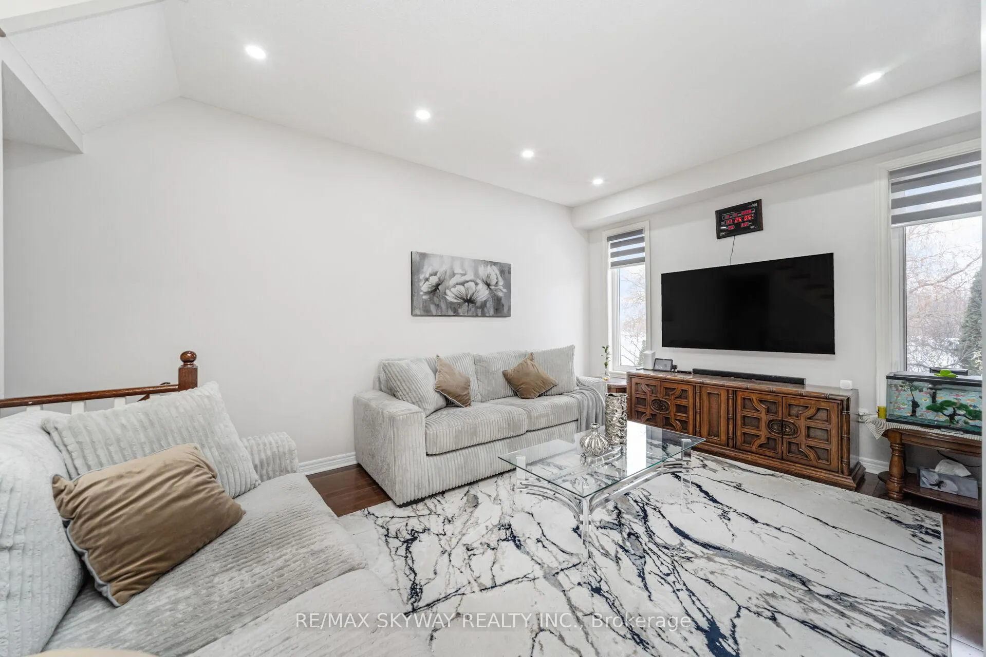 Photo 12 of 87 Ashdale Road, Brampton, Bram West — HOMEH