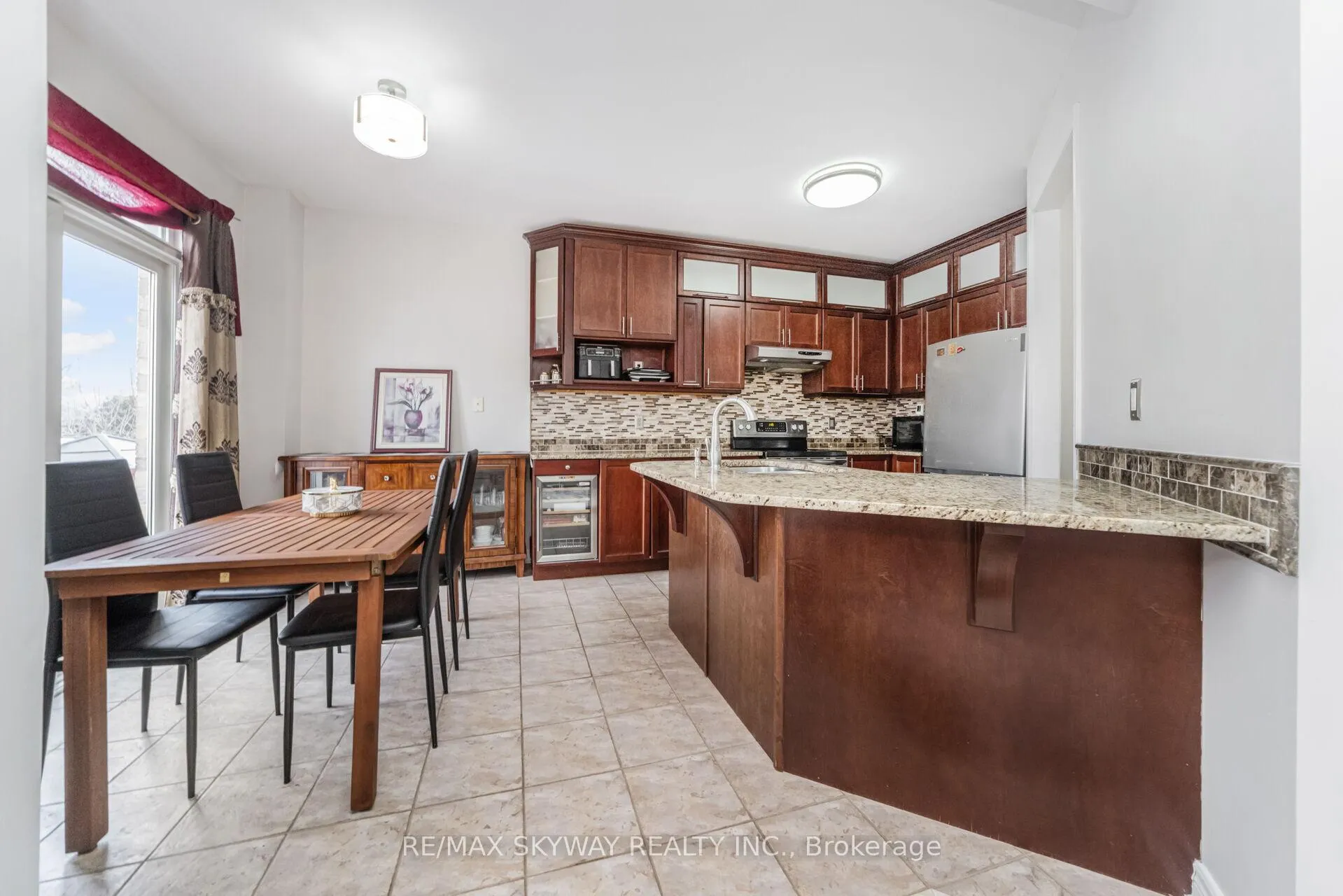 Photo 16 of 87 Ashdale Road, Brampton, Bram West — HOMEH