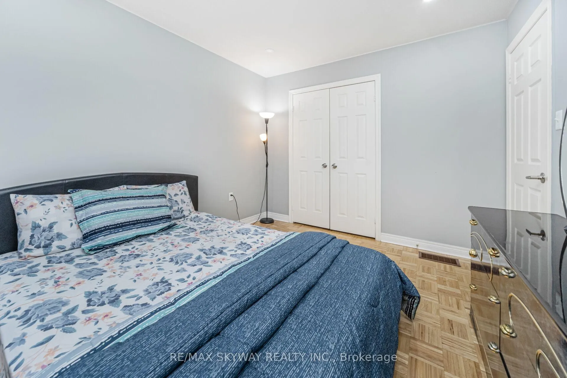 Photo 33 of 87 Ashdale Road, Brampton, Bram West — HOMEH