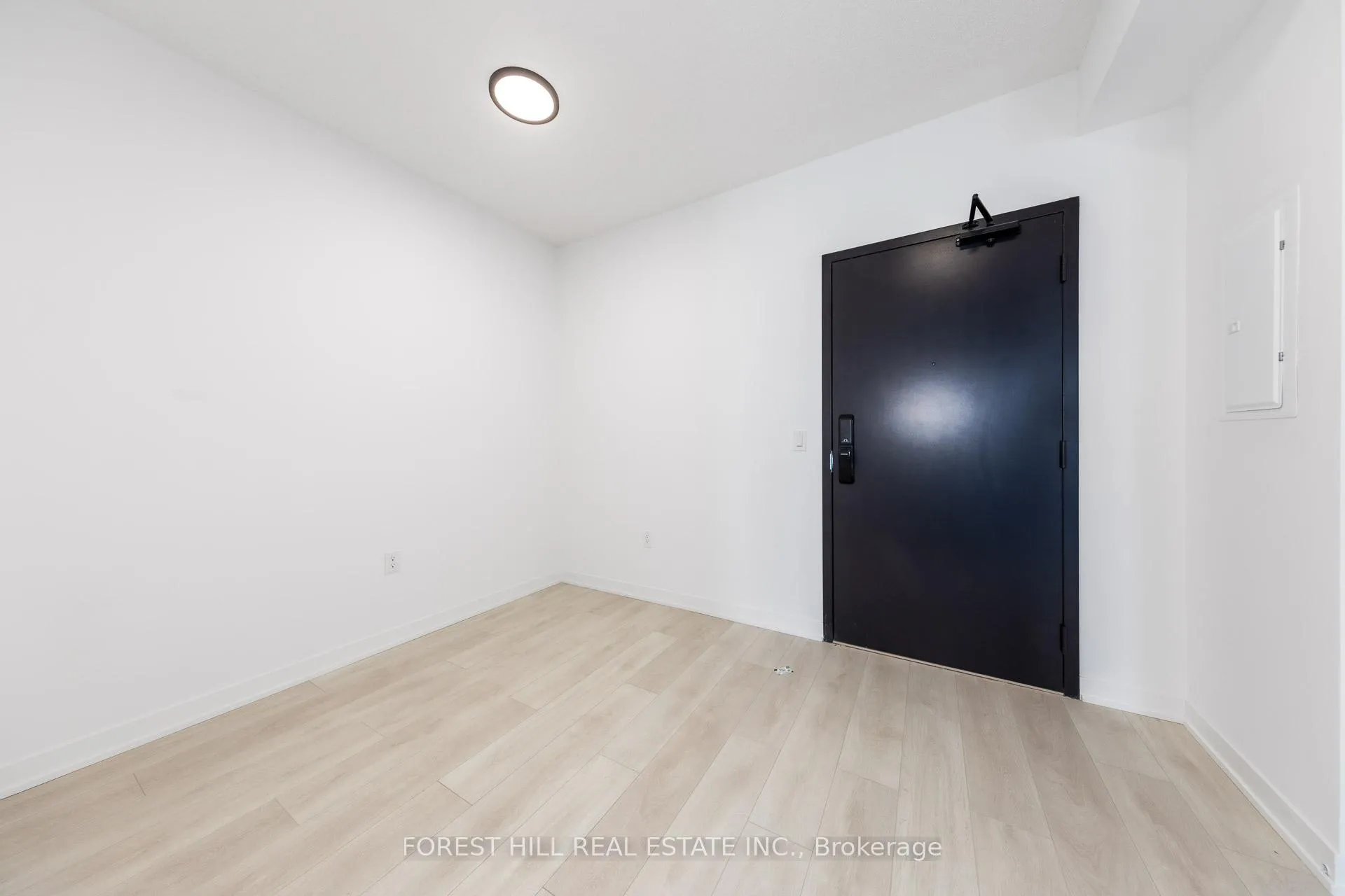 Photo 3 of Unit 414, 4878 Powers Common, Burlington, Alton — HOMEH