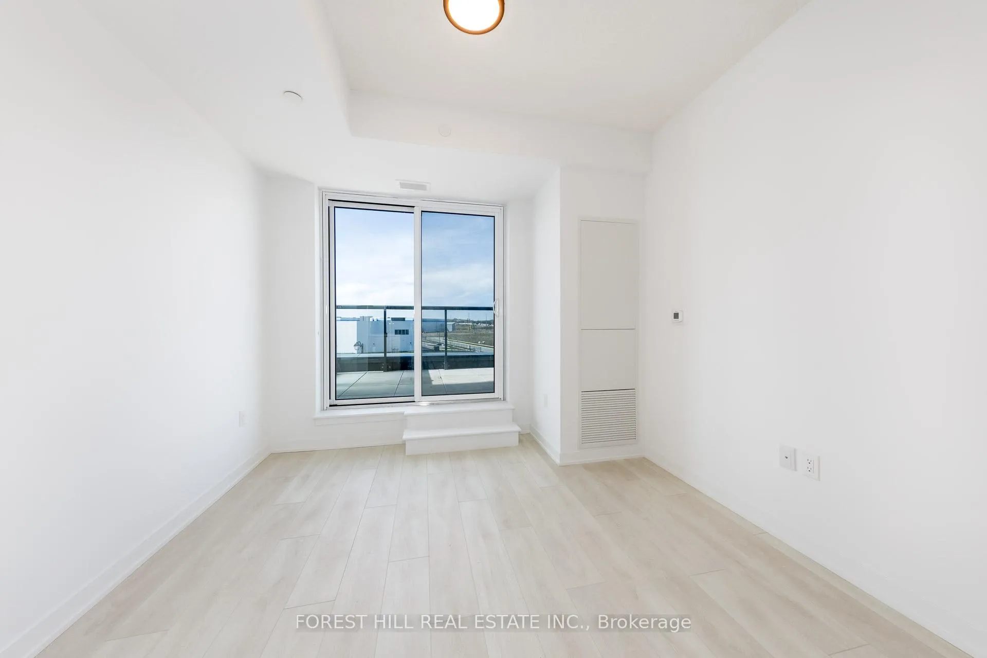 Photo 9 of Unit 414, 4878 Powers Common, Burlington, Alton — HOMEH