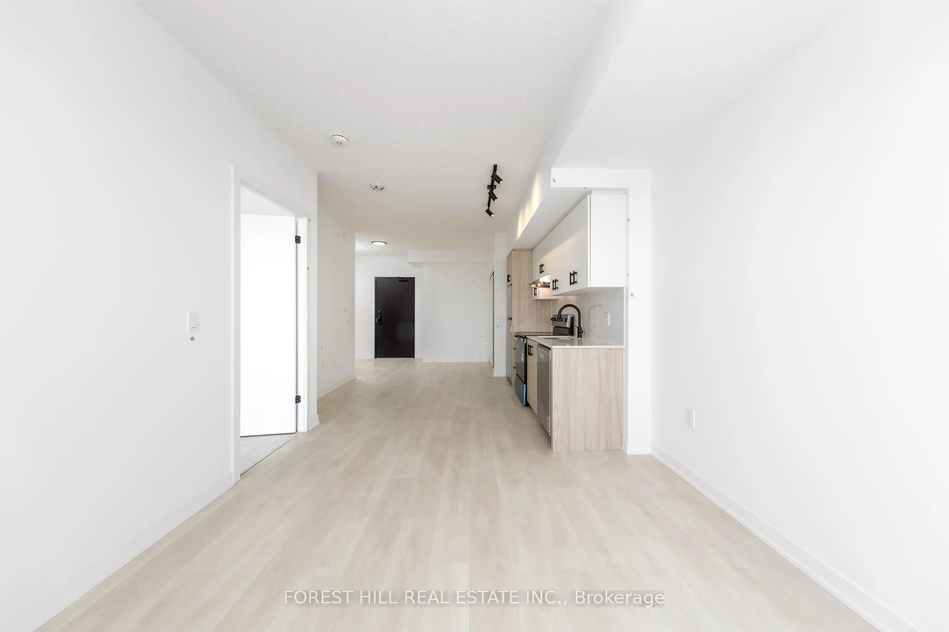 Photo 10 of Unit 414, 4878 Powers Common, Burlington, Alton — HOMEH