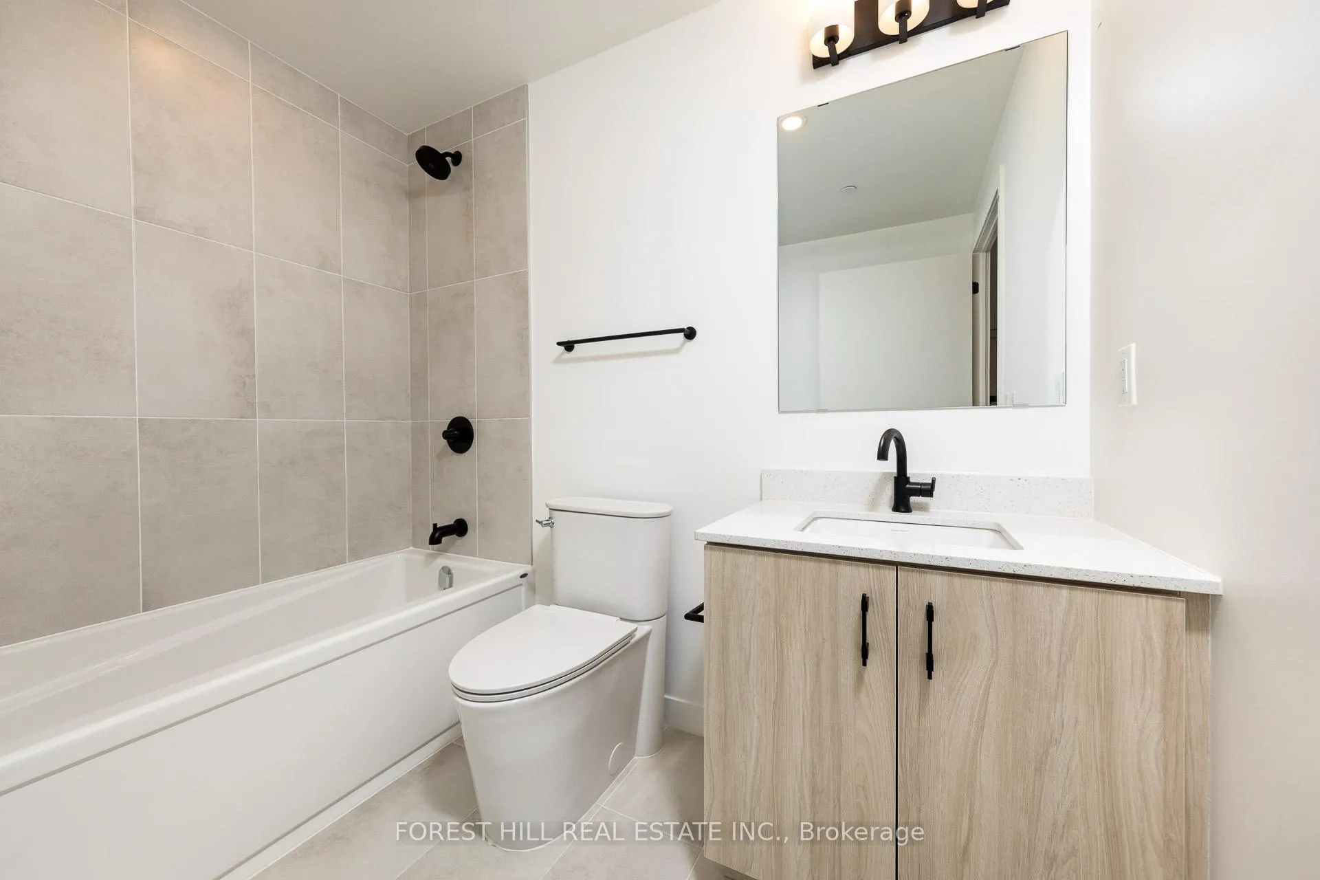 Photo 16 of Unit 414, 4878 Powers Common, Burlington, Alton — HOMEH
