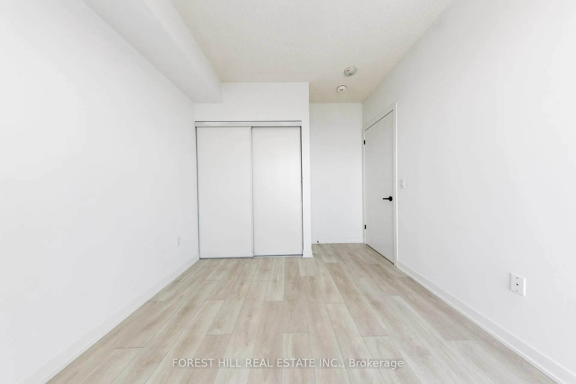 Photo 18 of Unit 414, 4878 Powers Common, Burlington, Alton — HOMEH