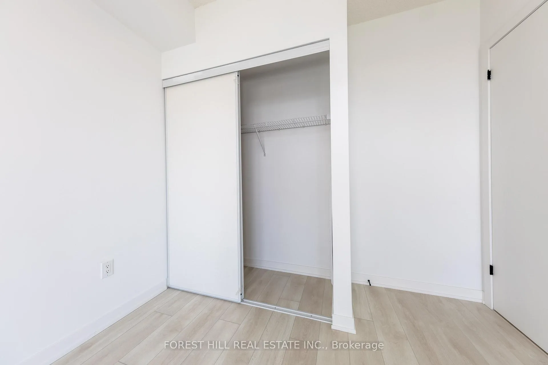Photo 19 of Unit 414, 4878 Powers Common, Burlington, Alton — HOMEH