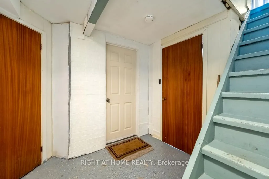 Photo 5 of Unit Unit B, 1252 Tompkins Street, Ottawa, Queensway Terrace South/Ridgeview — HOMEH